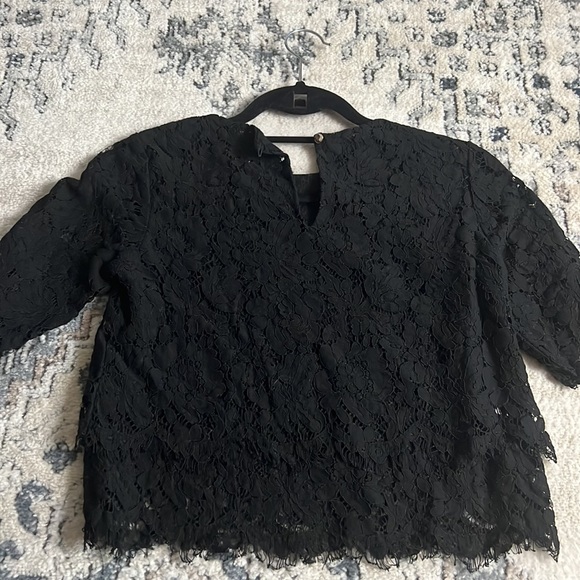 Black lace top - Picture 4 of 4